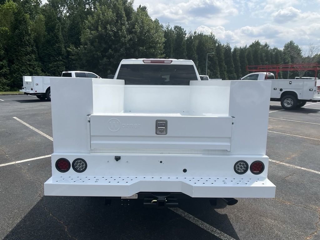 new 2024 GMC Sierra 2500HD car, priced at $46,133