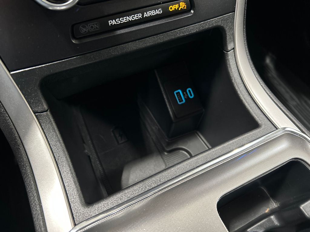 used 2022 Ford Edge car, priced at $29,276