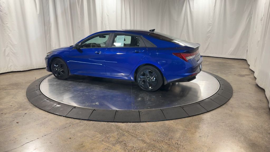 used 2022 Hyundai Elantra Hybrid car, priced at $20,560