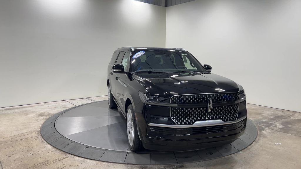 new 2025 Lincoln Navigator car, priced at $108,790