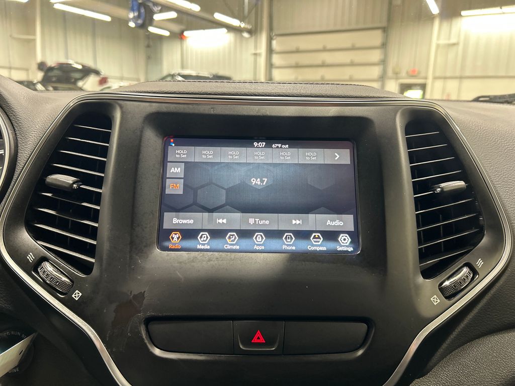 used 2019 Jeep Cherokee car, priced at $16,501