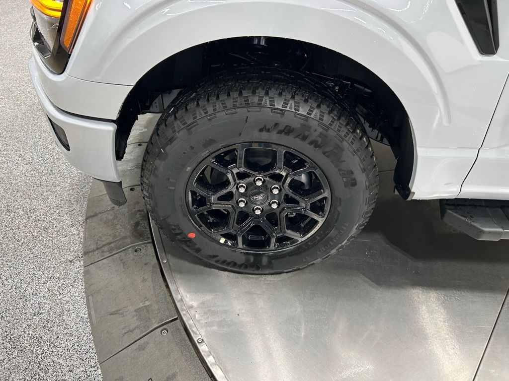 new 2025 Ford F-150 car, priced at $61,095