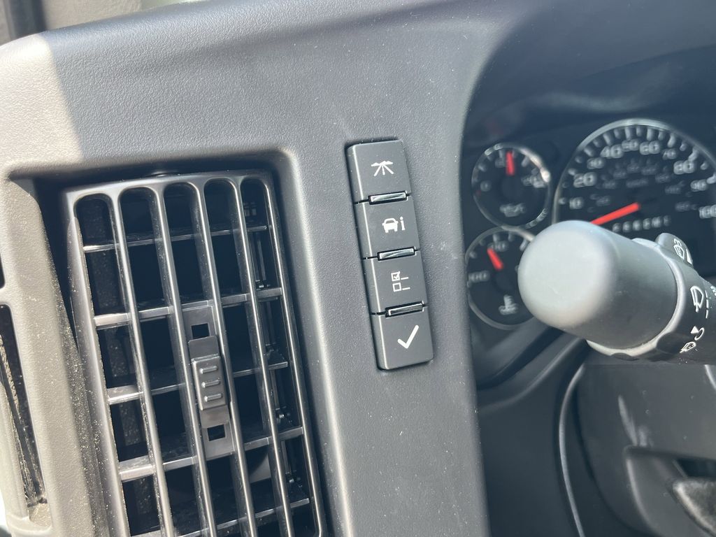 new 2025 GMC Savana 2500 car, priced at $45,200