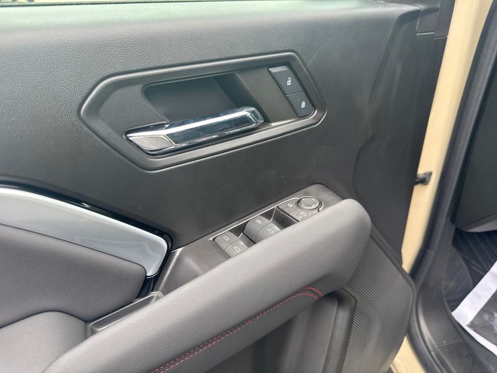 new 2024 Chevrolet Colorado car, priced at $42,990