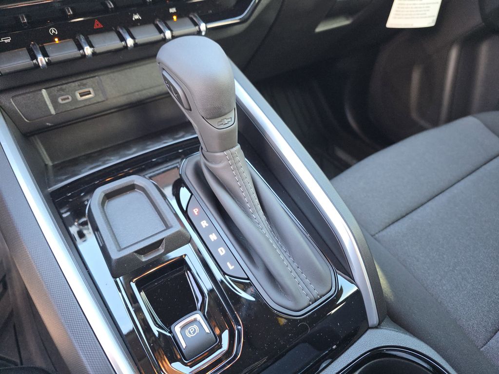 new 2026 Chevrolet Colorado car, priced at $29,500