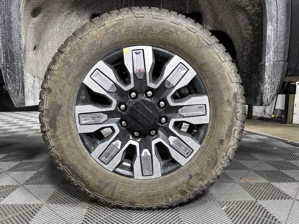 new 2025 GMC Sierra 2500HD car, priced at $84,589