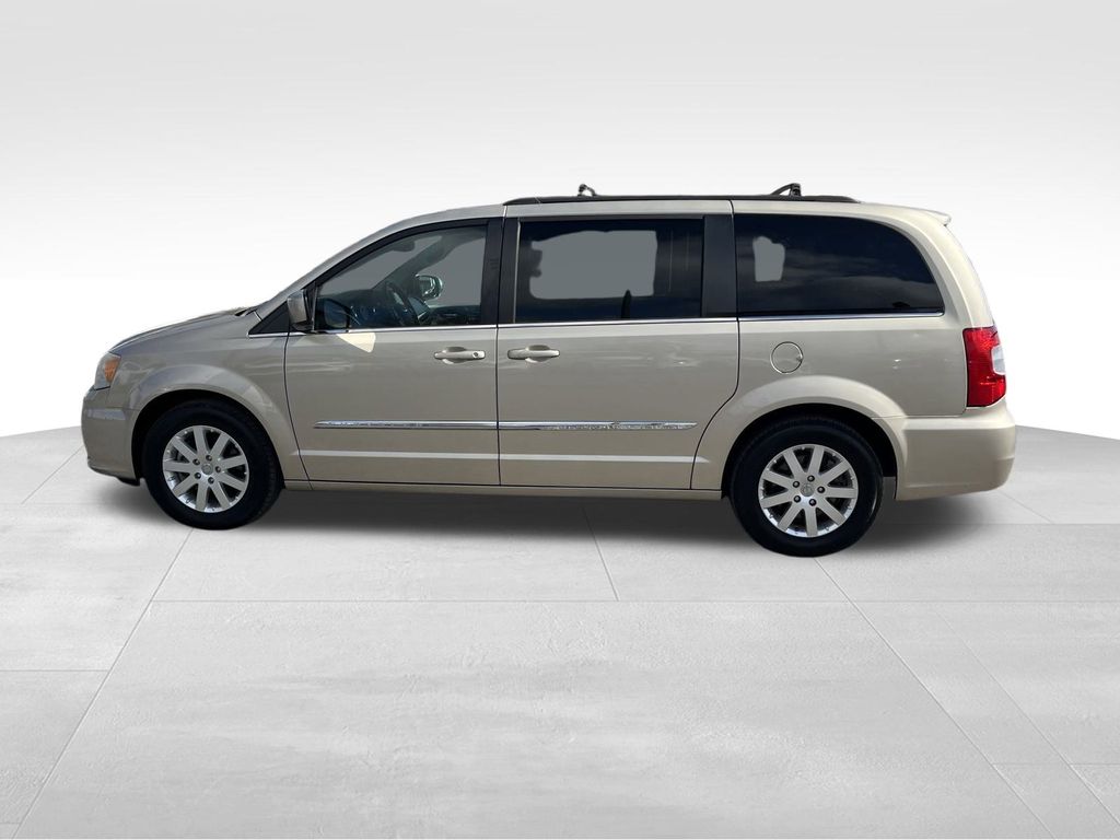 used 2014 Chrysler Town & Country car, priced at $8,791