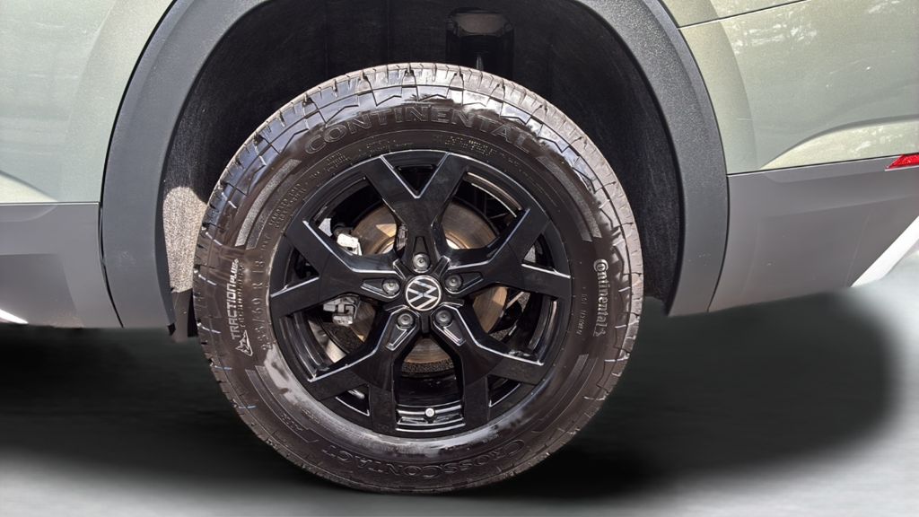 used 2024 Volkswagen Atlas car, priced at $39,200