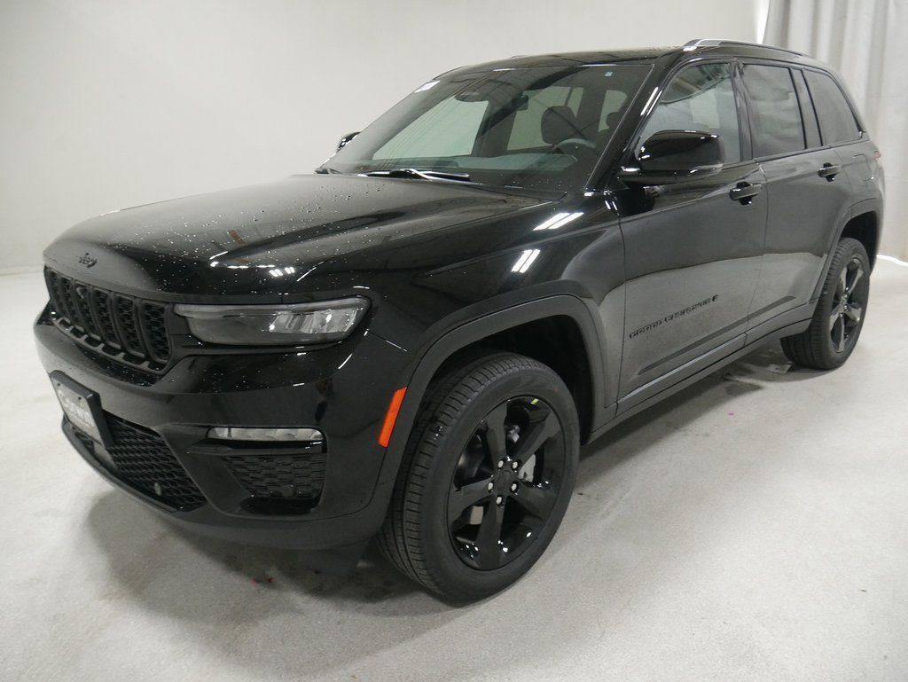 new 2024 Jeep Grand Cherokee car, priced at $52,960