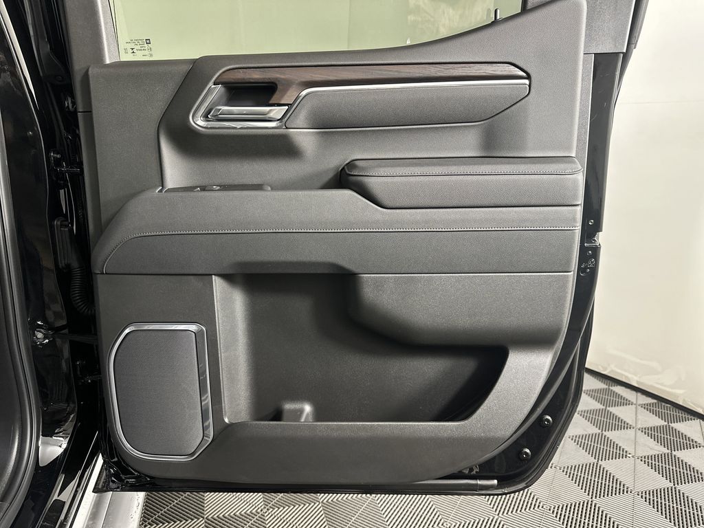 new 2025 GMC Sierra 1500 car, priced at $59,319