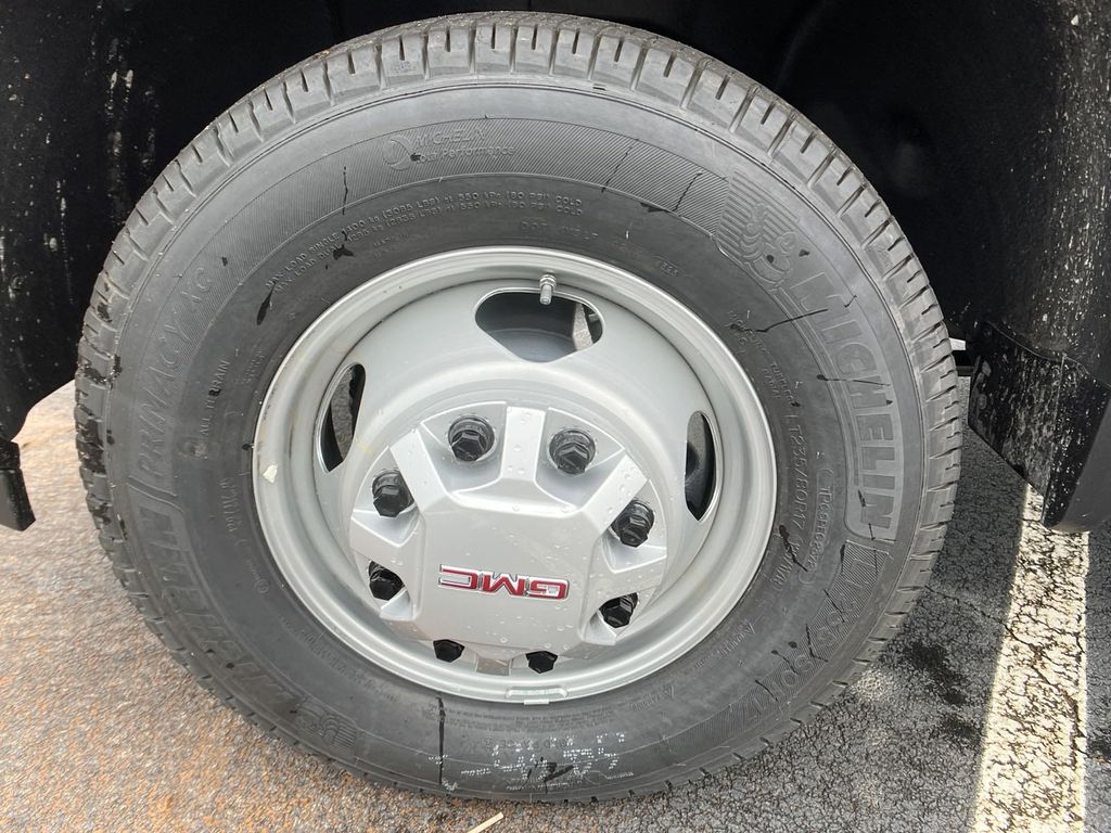 new 2024 GMC Sierra 3500HD car, priced at $50,853
