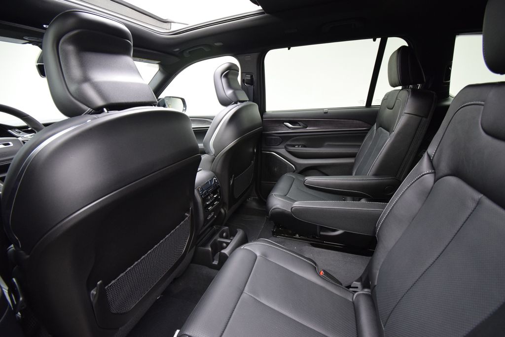 new 2024 Jeep Grand Cherokee L car, priced at $65,451