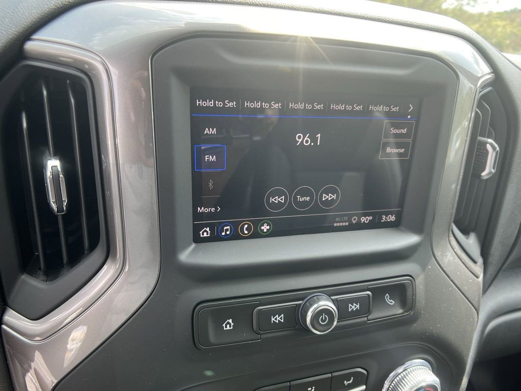 new 2024 GMC Sierra 2500HD car, priced at $46,133