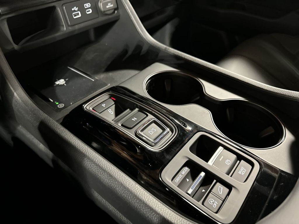 new 2025 Honda Pilot car, priced at $50,895