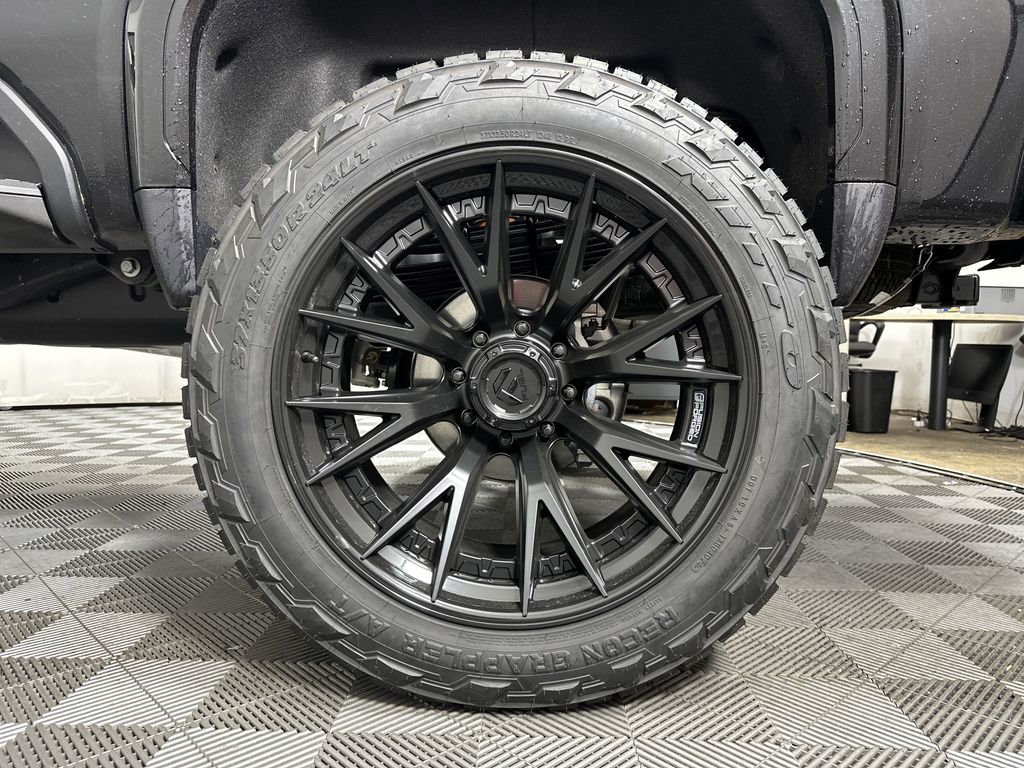 new 2025 GMC Sierra 2500HD car, priced at $84,030