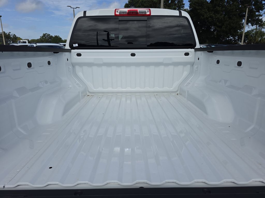 new 2025 Chevrolet Colorado car, priced at $30,400