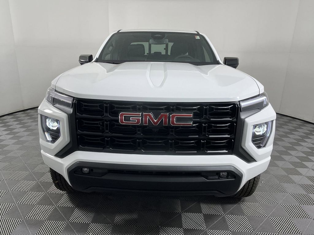 new 2025 GMC Canyon car, priced at $44,600