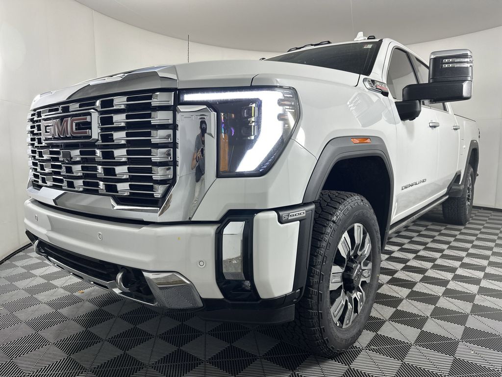 new 2025 GMC Sierra 2500HD car, priced at $86,069