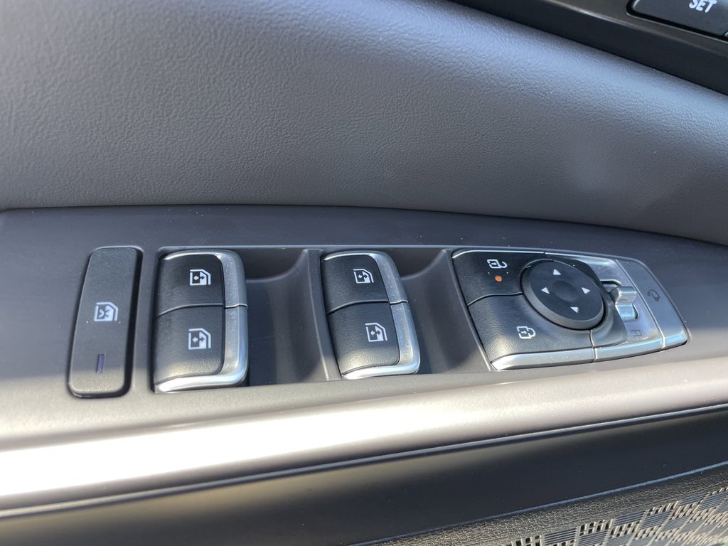 new 2026 Kia Carnival Hybrid car, priced at $52,521