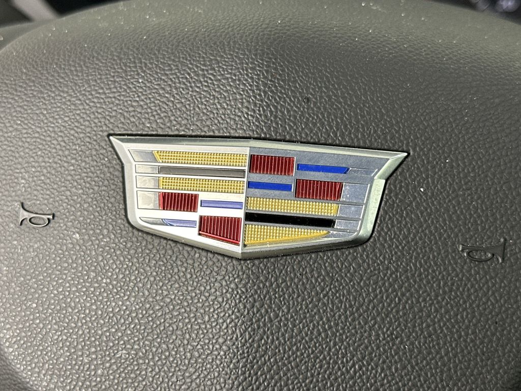 used 2023 Cadillac XT4 car, priced at $29,164
