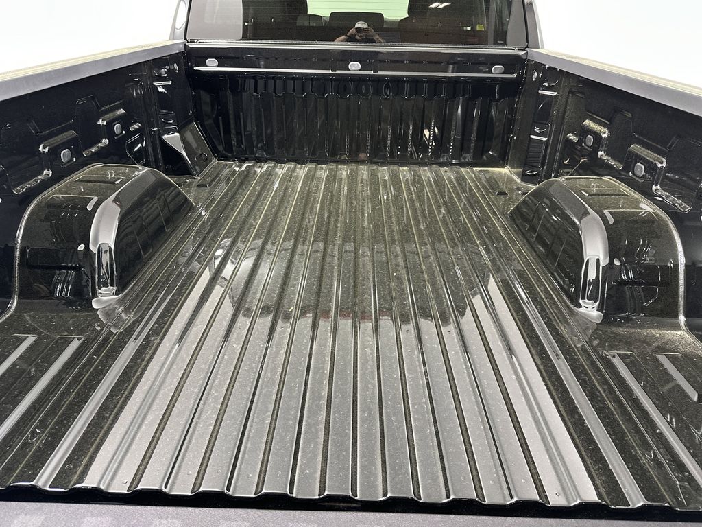new 2025 GMC Sierra 1500 car, priced at $36,880