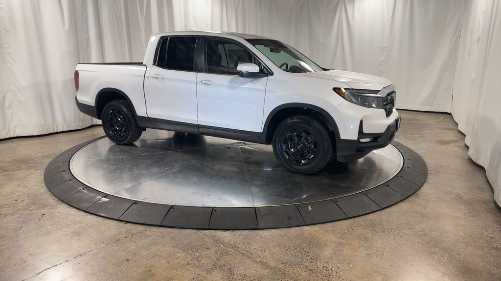 new 2025 Honda Ridgeline car, priced at $46,785