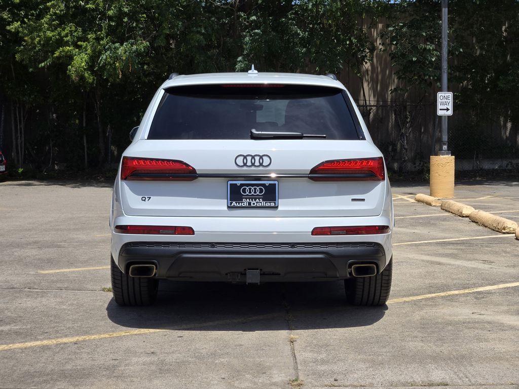 new 2025 Audi Q7 car, priced at $78,950
