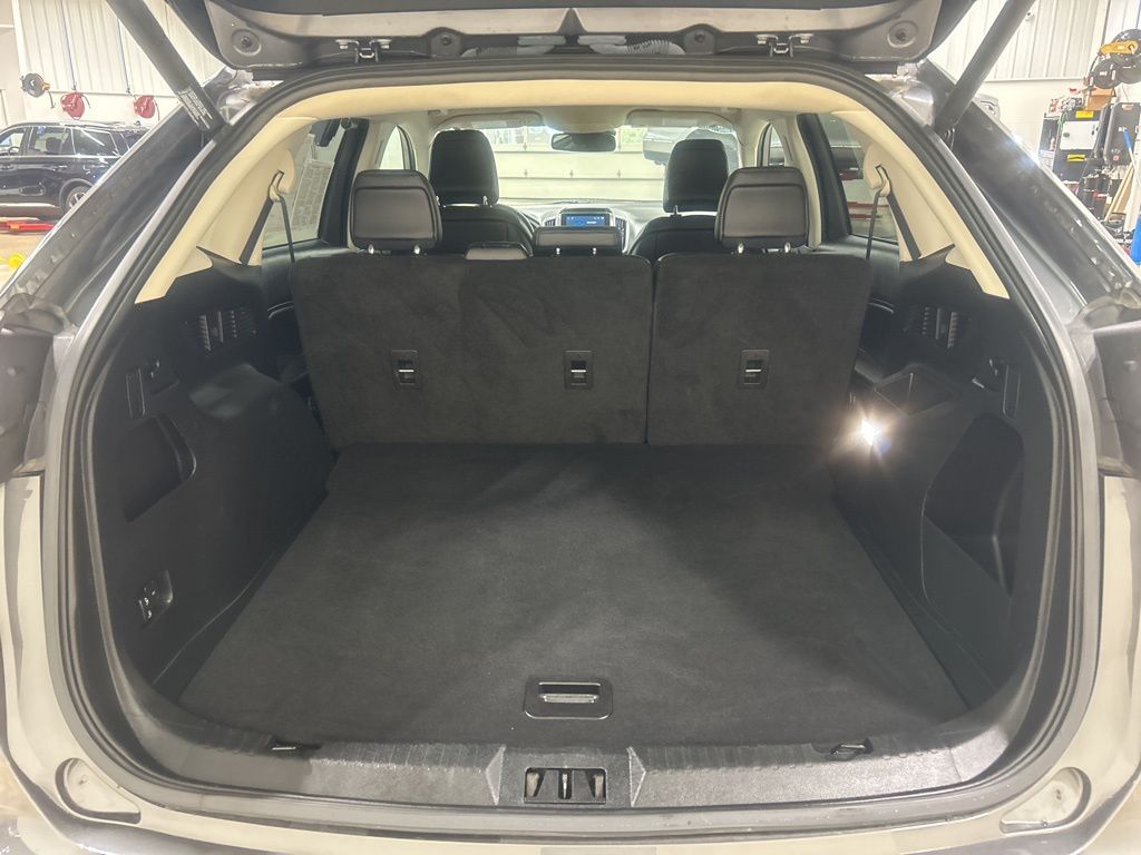 used 2022 Ford Edge car, priced at $25,895
