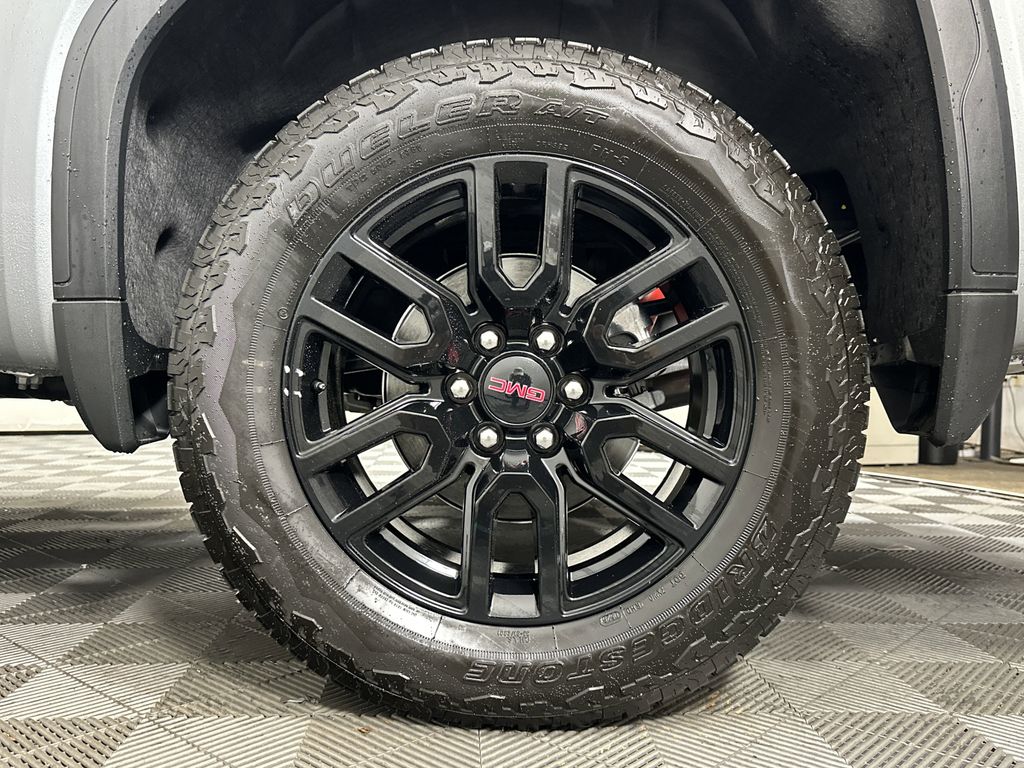 new 2025 GMC Sierra 1500 car, priced at $60,224