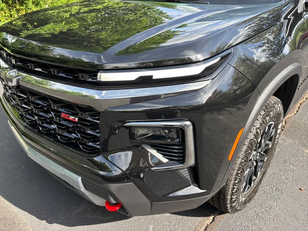 new 2025 Chevrolet Traverse car, priced at $51,295