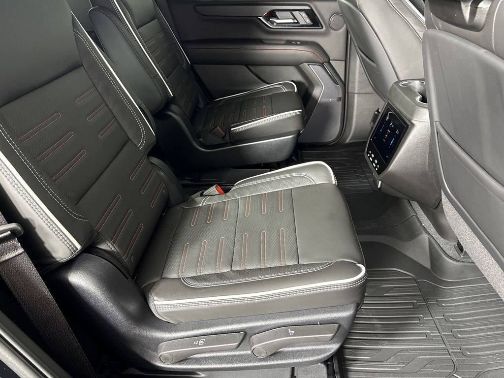 new 2025 GMC Yukon car, priced at $97,789