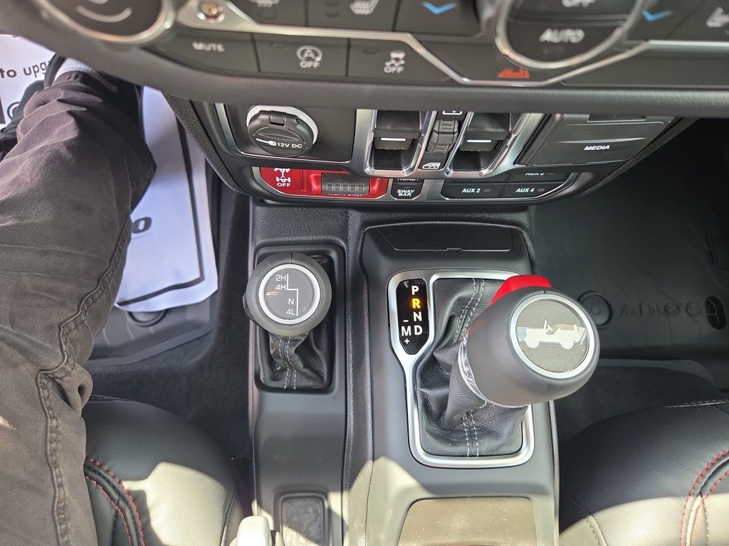new 2025 Jeep Wrangler car, priced at $68,942