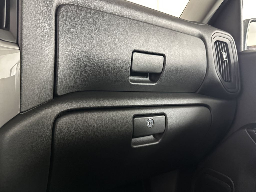new 2025 GMC Sierra 1500 car, priced at $36,880