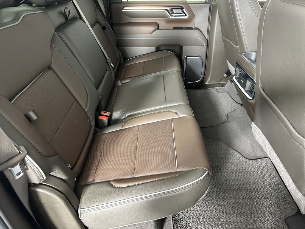 new 2025 GMC Sierra 2500HD car, priced at $87,090