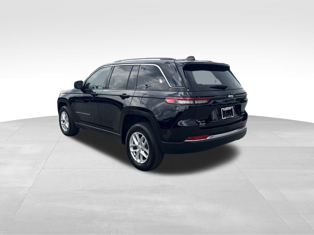 used 2024 Jeep Grand Cherokee car, priced at $29,795