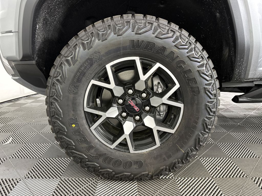 new 2025 GMC Canyon car, priced at $54,465