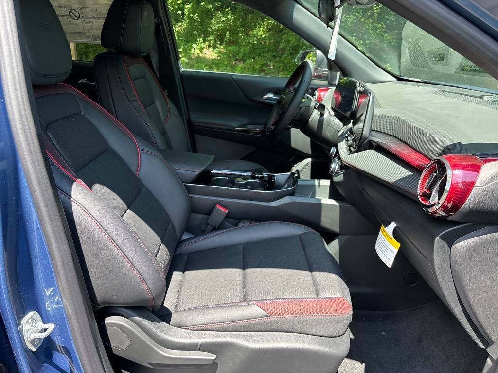 new 2026 Chevrolet Equinox car, priced at $36,895