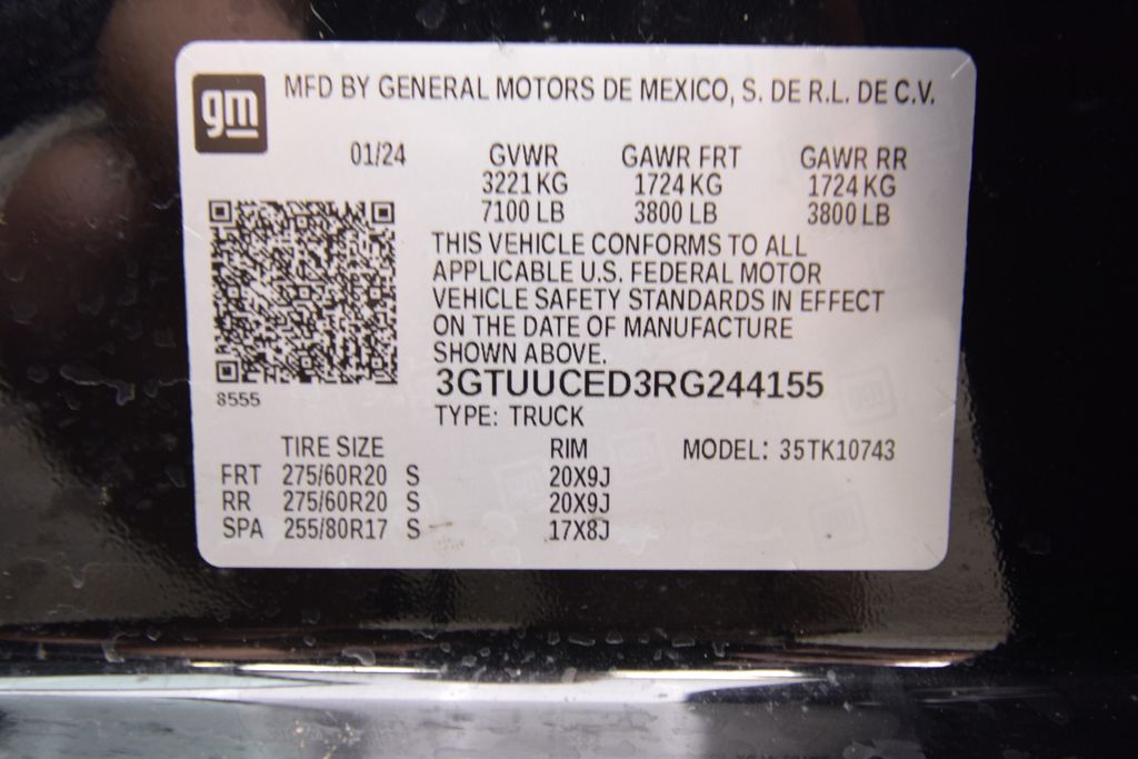 used 2024 GMC Sierra 1500 car, priced at $50,400