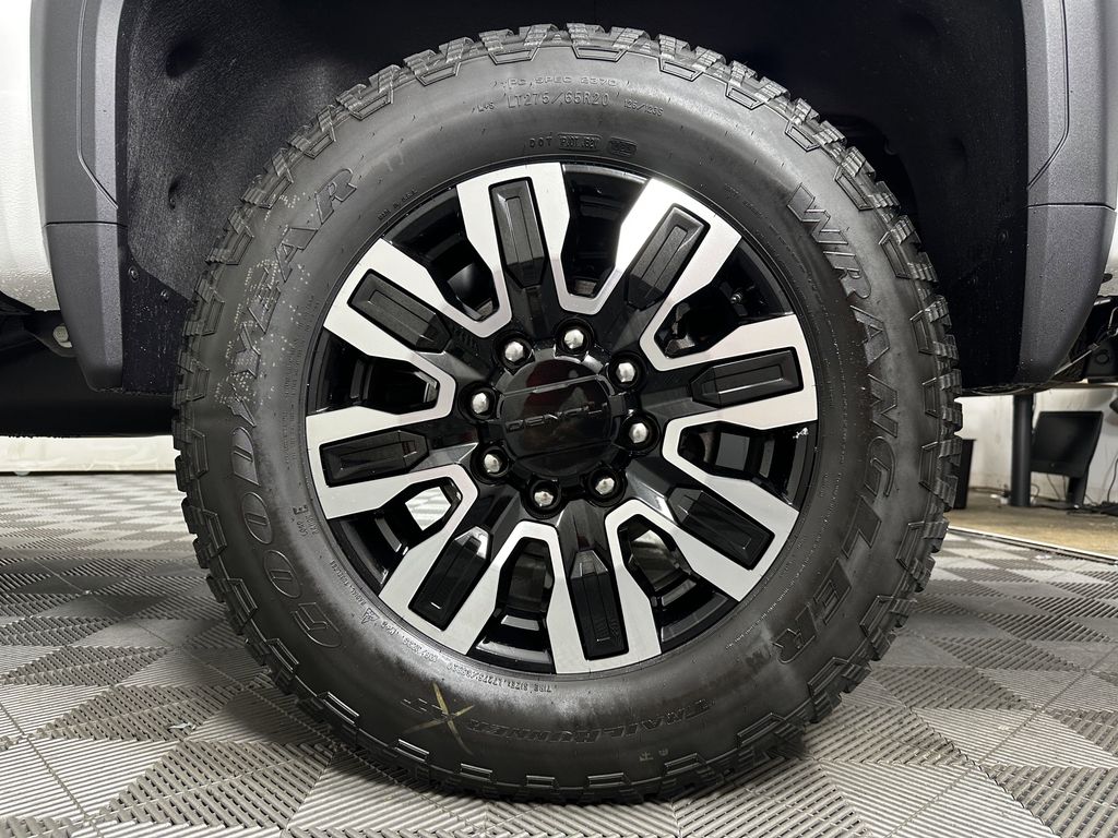 new 2025 GMC Sierra 2500HD car, priced at $93,552