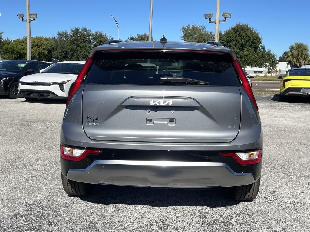 new 2025 Kia Niro car, priced at $31,304