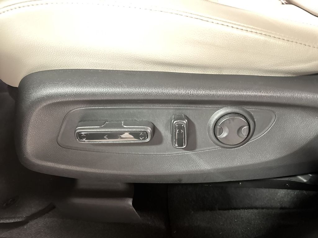 used 2024 Honda CR-V car, priced at $34,959