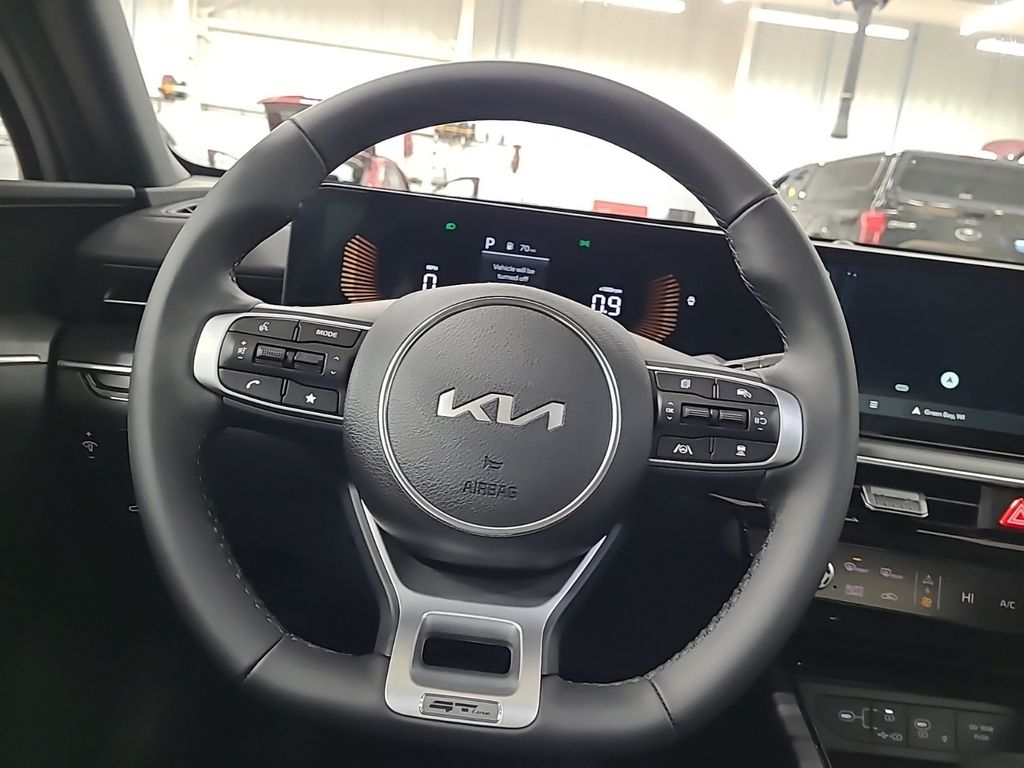 new 2025 Kia K5 car, priced at $31,040