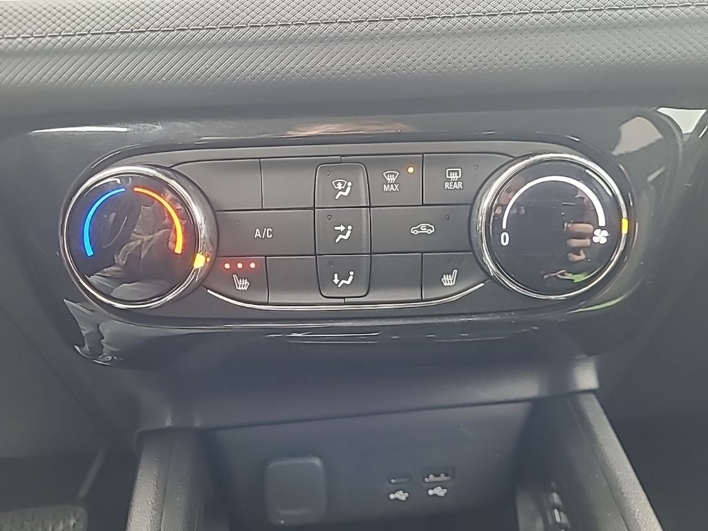 used 2024 Chevrolet TrailBlazer car, priced at $24,334