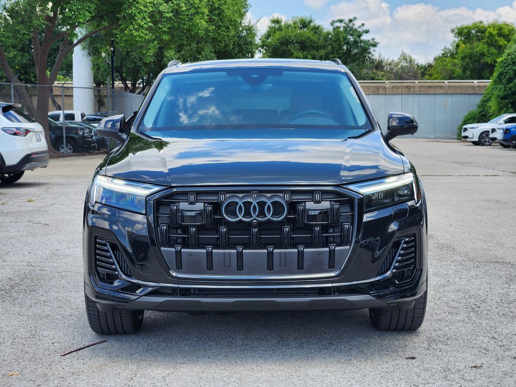 new 2025 Audi Q7 car, priced at $78,950