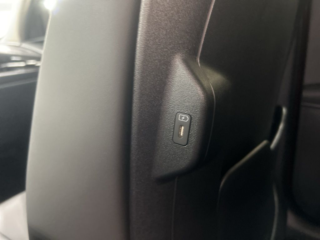 new 2025 Kia Niro car, priced at $27,997