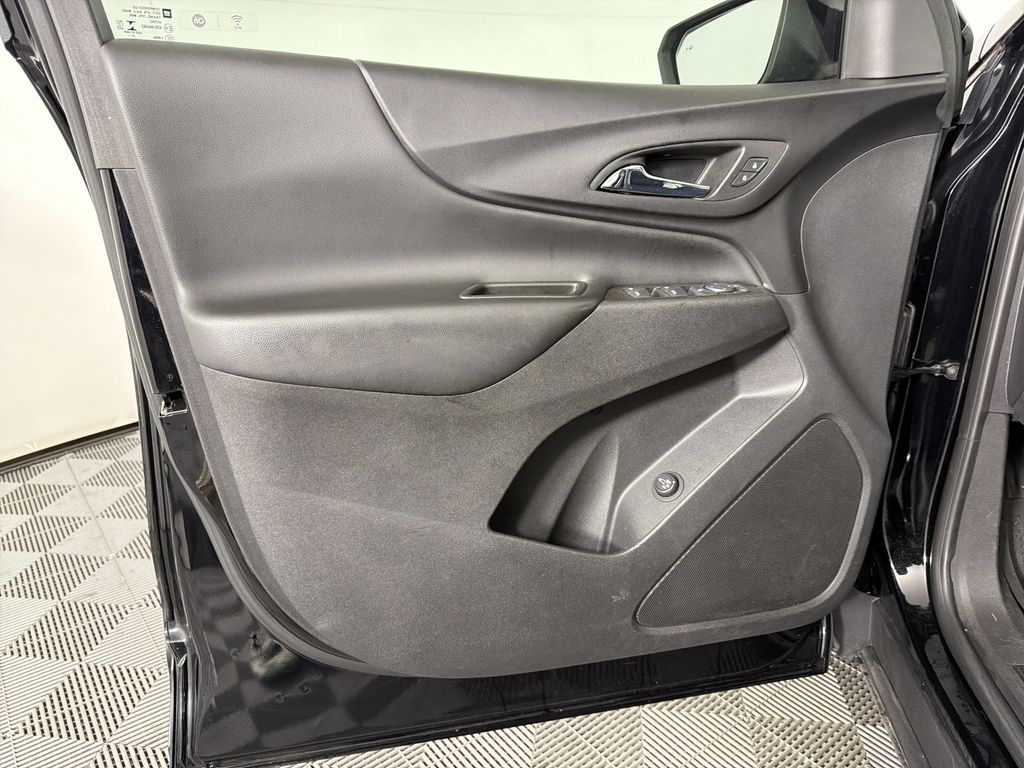 used 2022 Chevrolet Equinox car, priced at $16,498