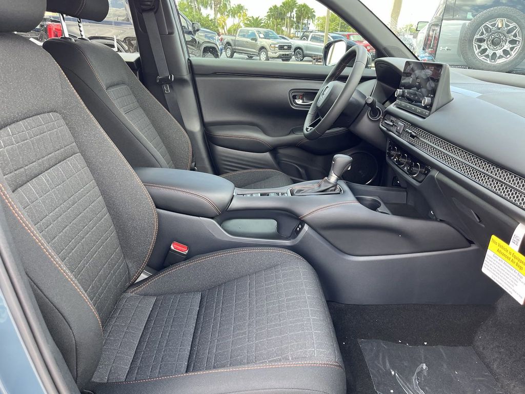 new 2025 Honda HR-V car, priced at $28,176