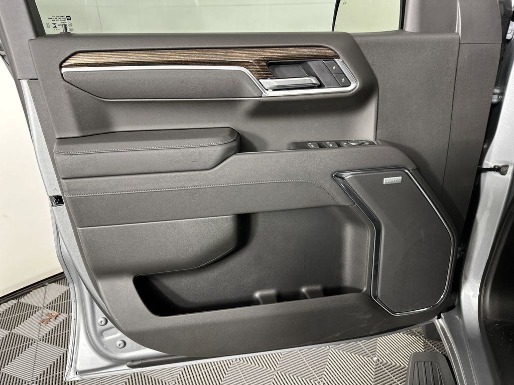 new 2025 GMC Sierra 1500 car, priced at $60,224