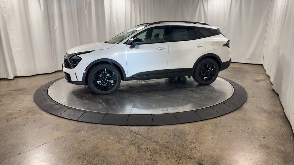 new 2025 Kia Sportage Plug-In Hybrid car, priced at $44,411