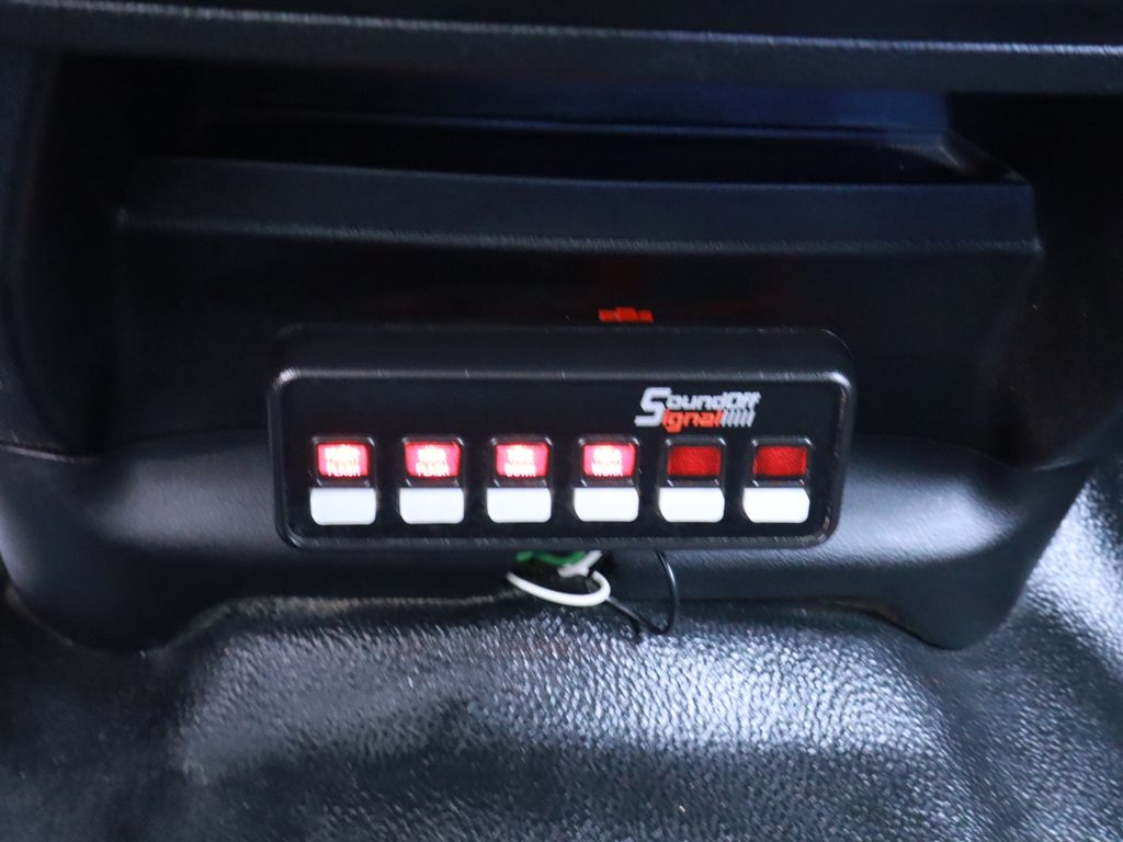 used 2021 Ram 1500 Classic car, priced at $24,259